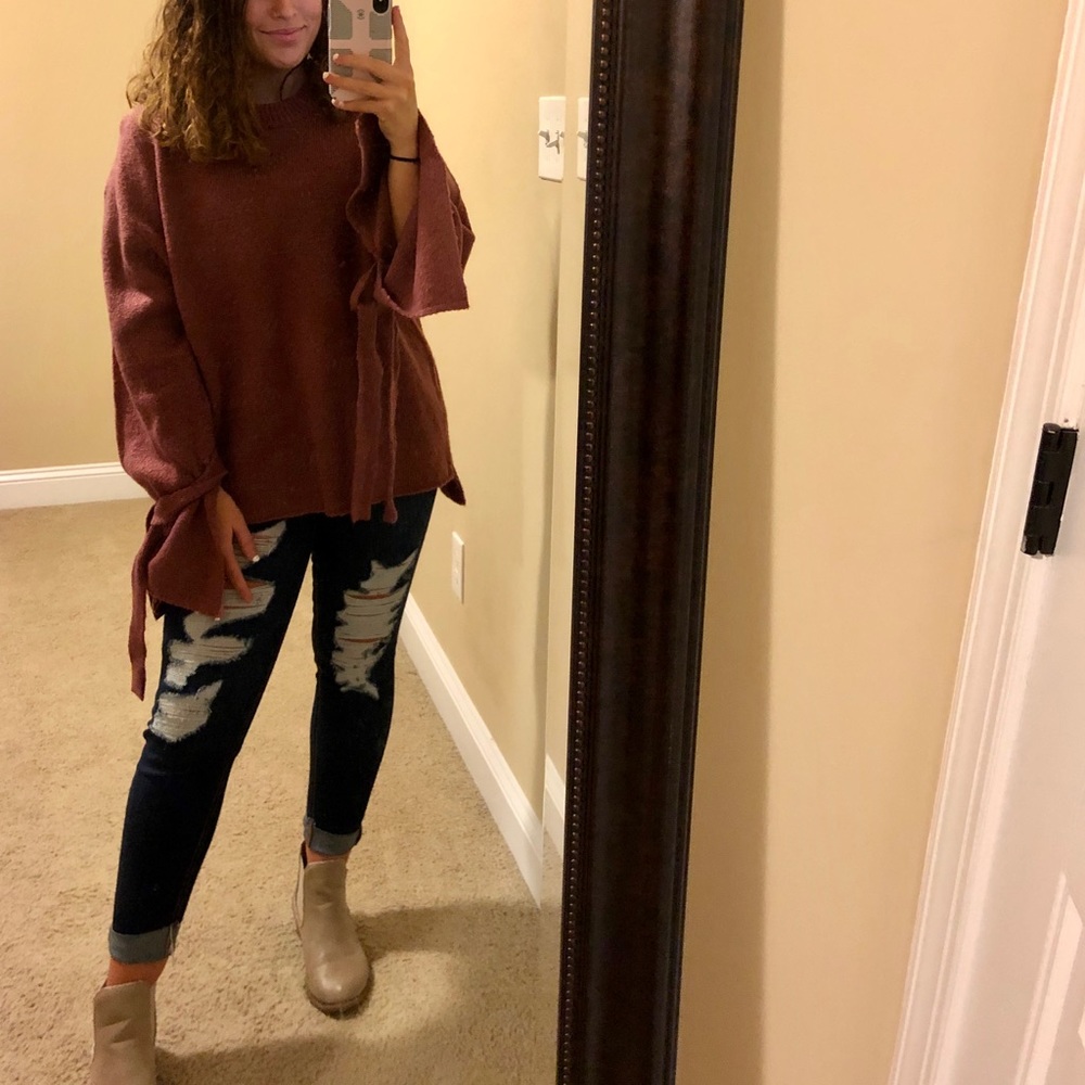 Knotted Bell Sleeve Sweater